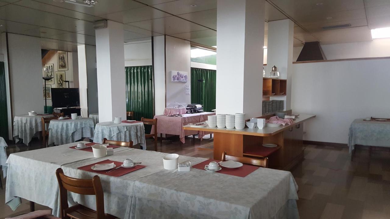 Hotel Cristallo Удине Екстериор снимка
