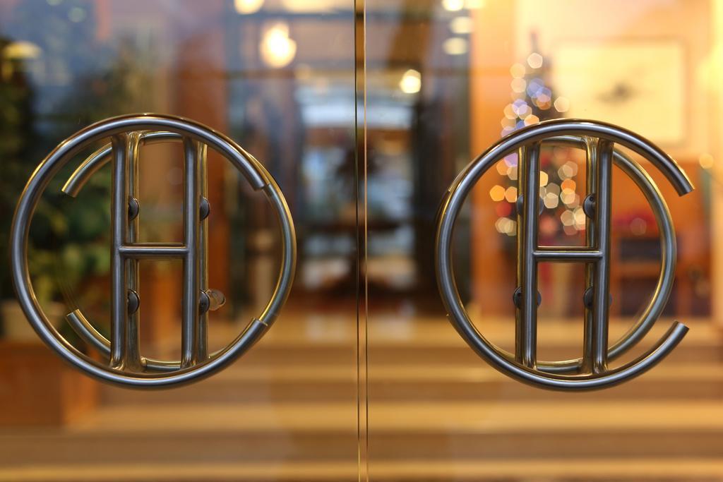 Hotel Cristallo Удине Екстериор снимка